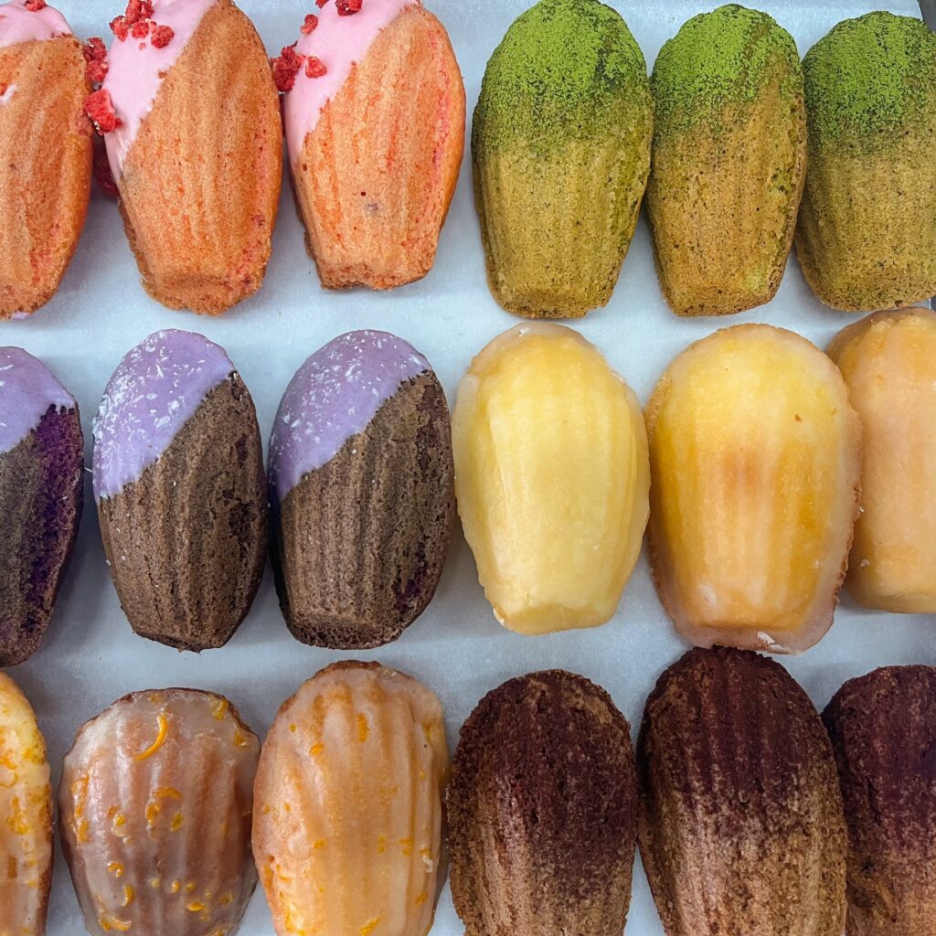 Madeleine - Assorted Flavors - $15 each  (Min order 16 pcs)